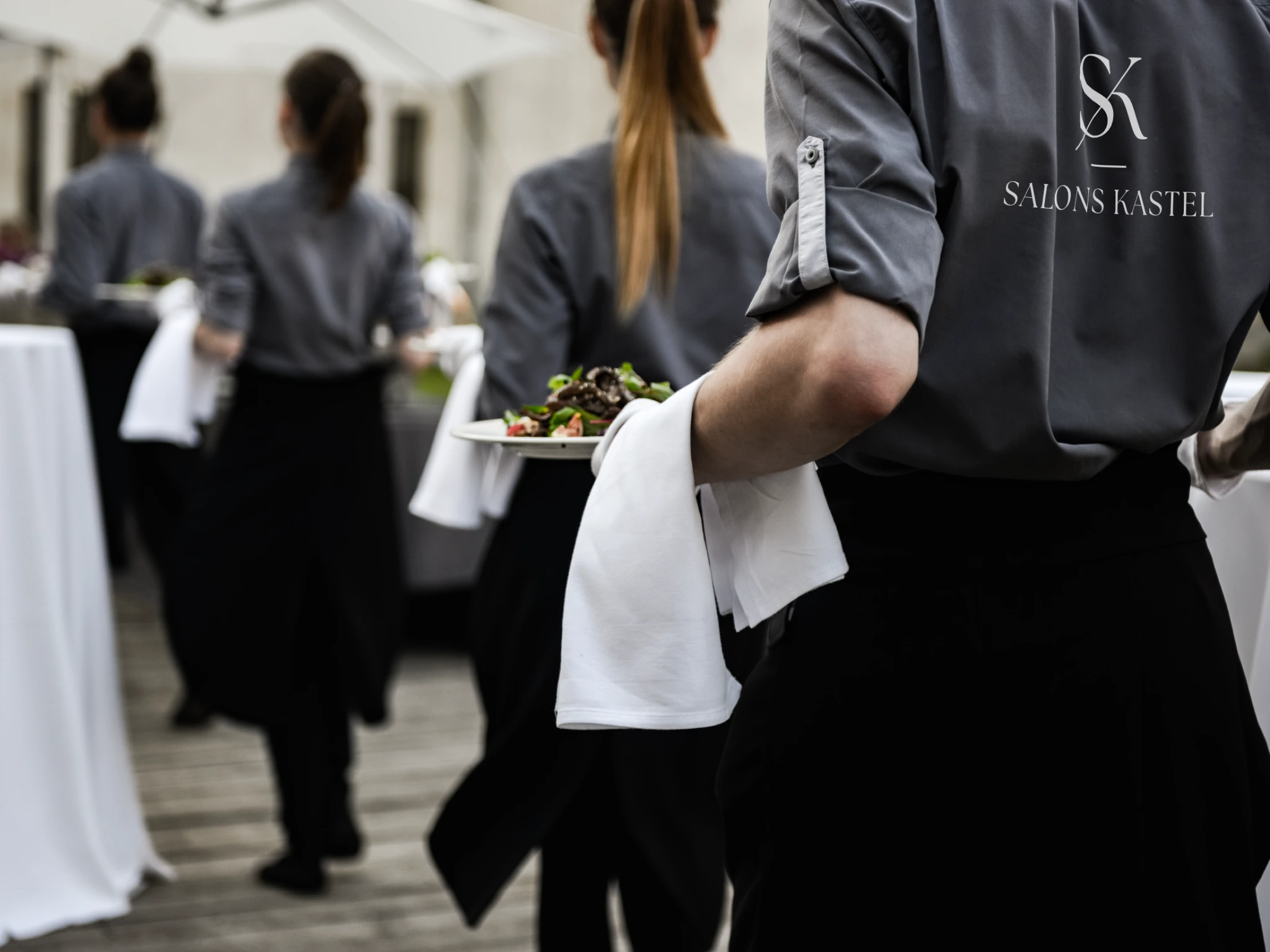 Identité visuelle de Salons Kastel en situation événementielle